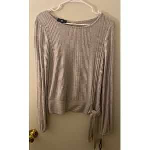 iz Byer Sweater Shirt